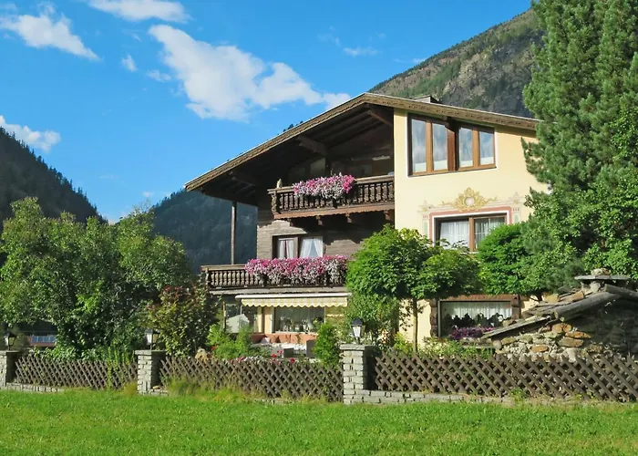 Simone By Interhome *