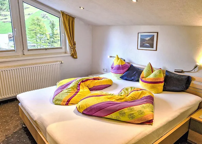 Simone By Interhome Ζόλντεν